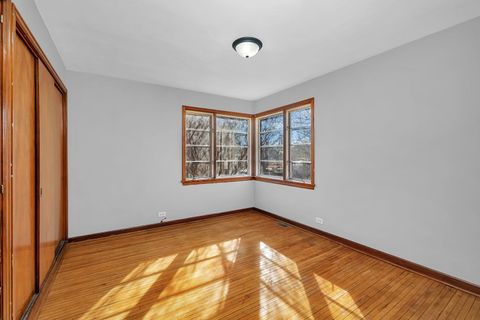 Tiny photo for 537 Saint George Street, Ottawa, IL 61350 (MLS # 12589424)