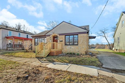 Tiny photo for 537 Saint George Street, Ottawa, IL 61350 (MLS # 12589424)
