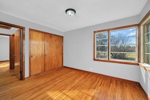 Tiny photo for 537 Saint George Street, Ottawa, IL 61350 (MLS # 12589424)