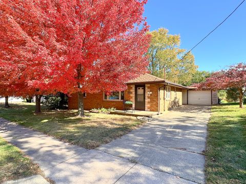 Photo of 907 S Park Street, Streator, IL 61364 (MLS # 12505834)