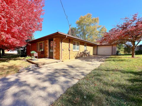 Tiny photo for 907 S Park Street, Streator, IL 61364 (MLS # 12505834)
