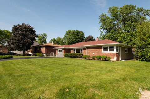 Tiny photo for 10815 S 71st Court, Worth, IL 60482 (MLS # 12655713)