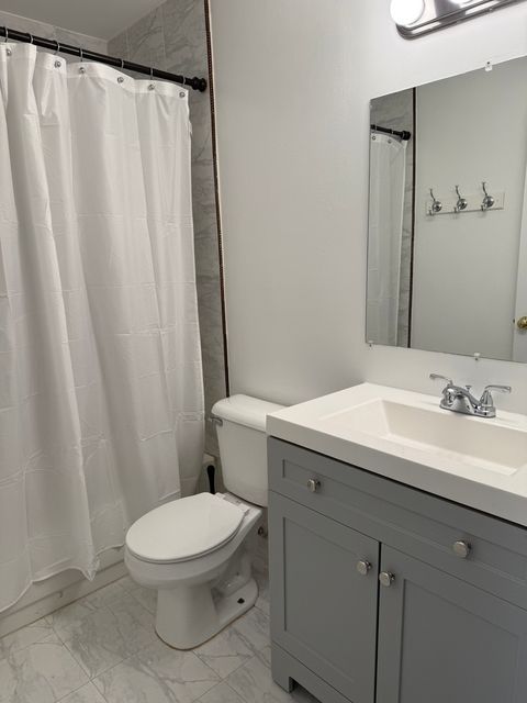 Tiny photo for 239 W Court Of Shorewood #1B, Vernon Hills, IL 60061 (MLS # 12434029)