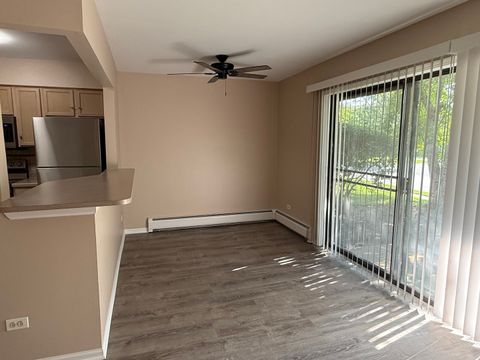 Tiny photo for 239 W Court Of Shorewood #1B, Vernon Hills, IL 60061 (MLS # 12434029)