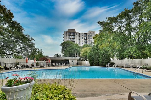 Tiny photo for 190 S Wood Dale Road #902, Wood Dale, IL 60191 (MLS # 12546483)