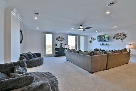 Tiny photo for 190 S Wood Dale Road #902, Wood Dale, IL 60191 (MLS # 12546483)