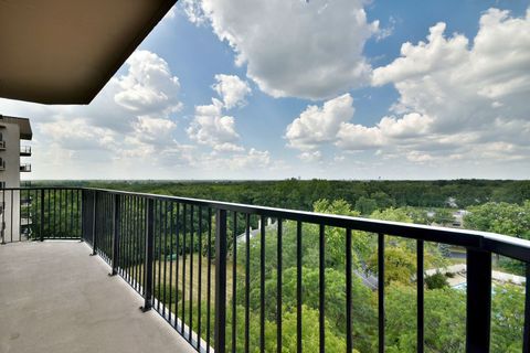 Tiny photo for 190 S Wood Dale Road #902, Wood Dale, IL 60191 (MLS # 12546483)