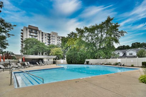 Tiny photo for 190 S Wood Dale Road #902, Wood Dale, IL 60191 (MLS # 12546483)