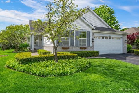Photo of 1624 Mansfield Drive, Aurora, IL 60502 (MLS # 12635219)