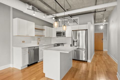 Tiny photo for 933 W VAN BUREN Street #508, Chicago, IL 60607 (MLS # 12559154)