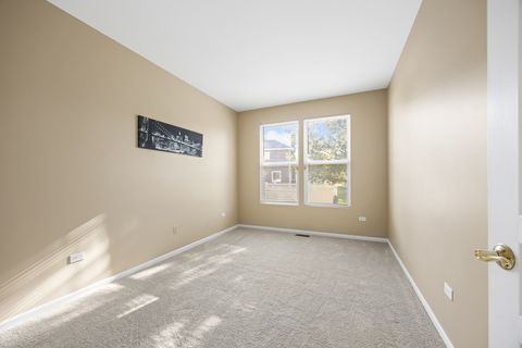 Tiny photo for 6 CATALPA Court, Bolingbrook, IL 60490 (MLS # 12604325)