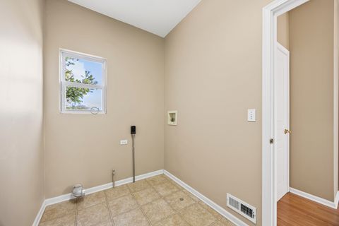 Tiny photo for 6 CATALPA Court, Bolingbrook, IL 60490 (MLS # 12604325)