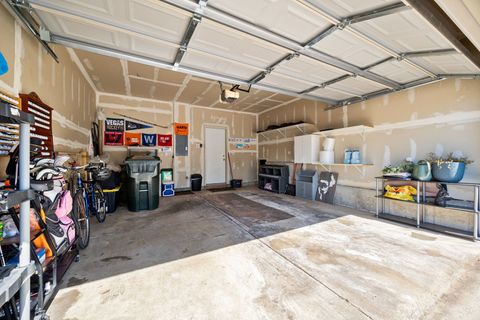 Tiny photo for 315 Thornwood Way #B, South Elgin, IL 60177 (MLS # 12598267)