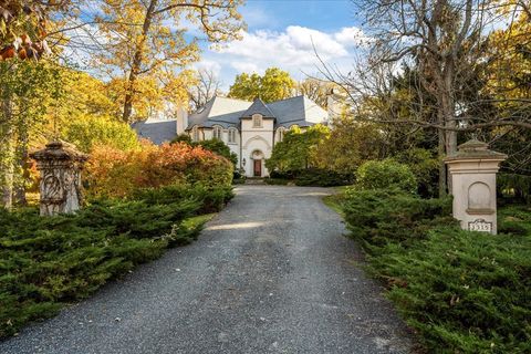 1315 Abington Cambs Drive Lake Forest IL 60045