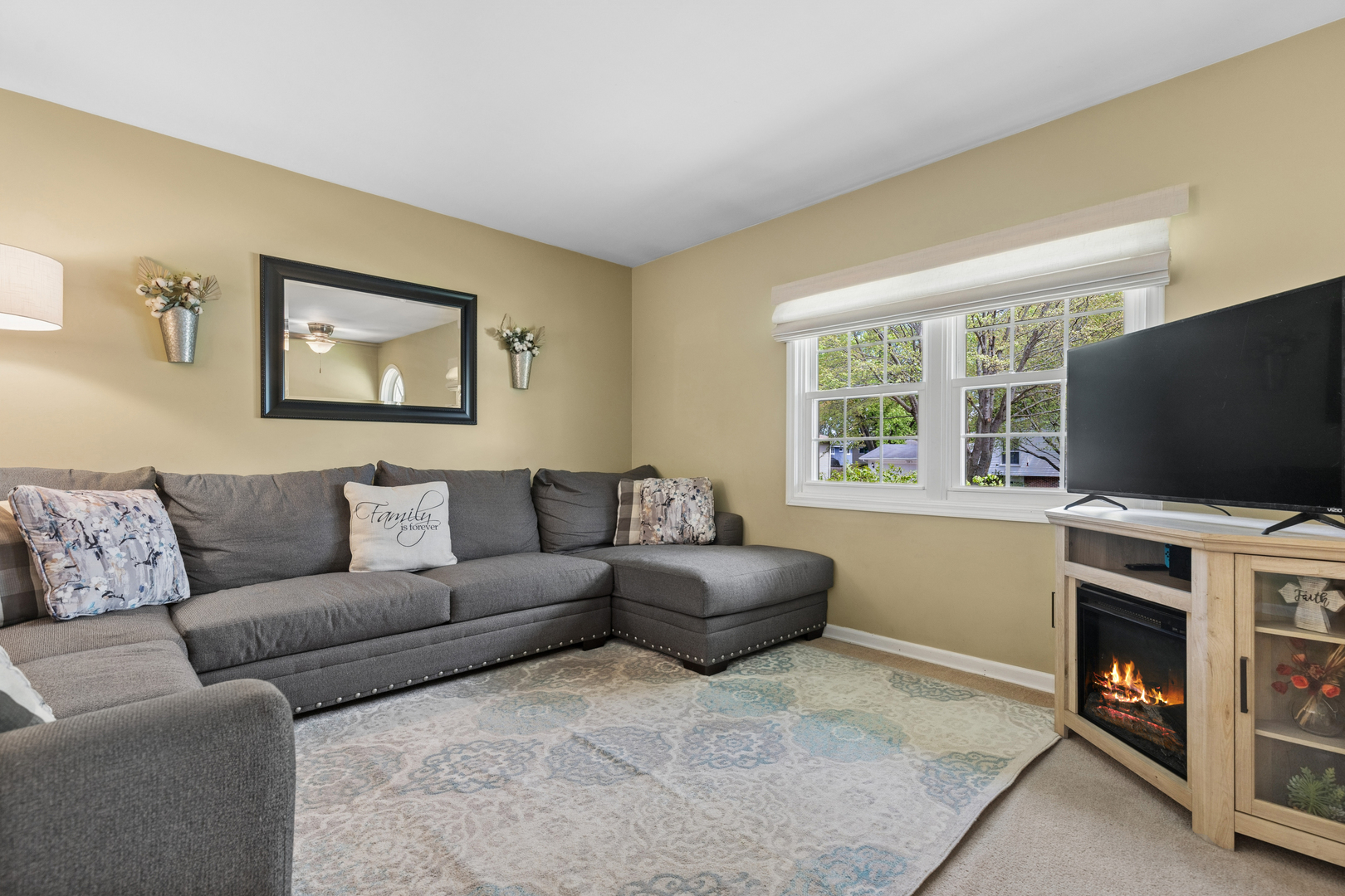 Properties 2 725 Wiltshire Court