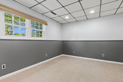 Tiny photo for 725 Wiltshire Court, Crystal Lake, IL 60014 (MLS # 12661567)