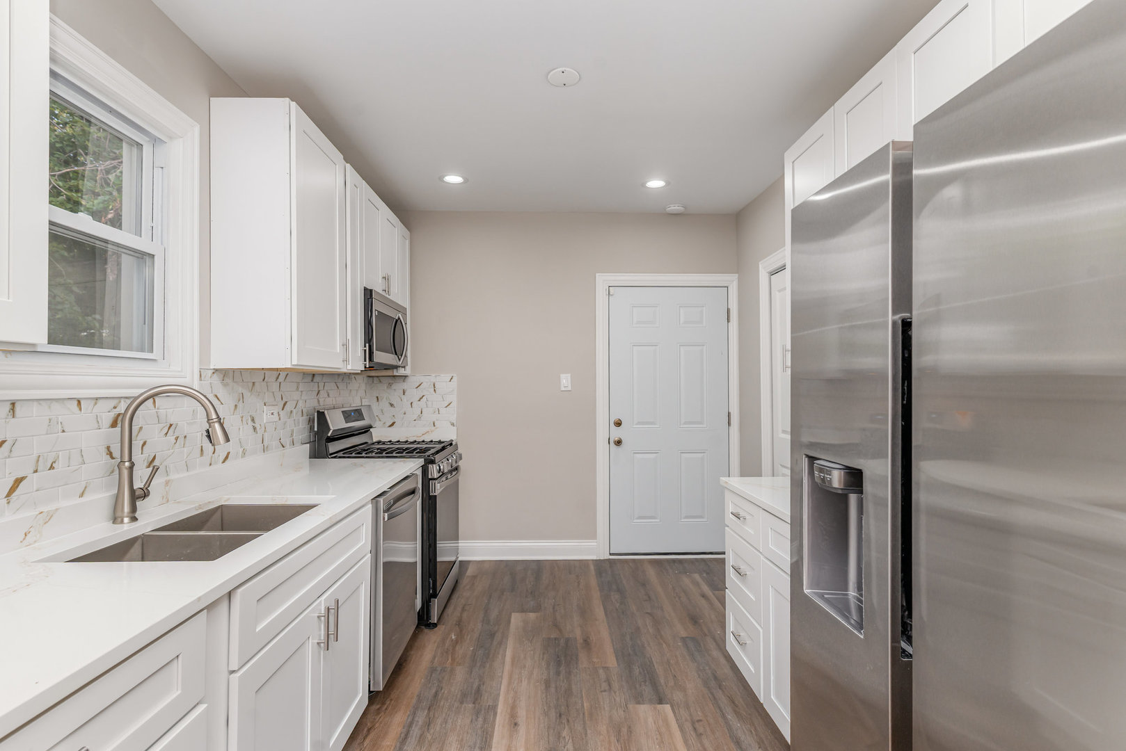 626 W 116th Place