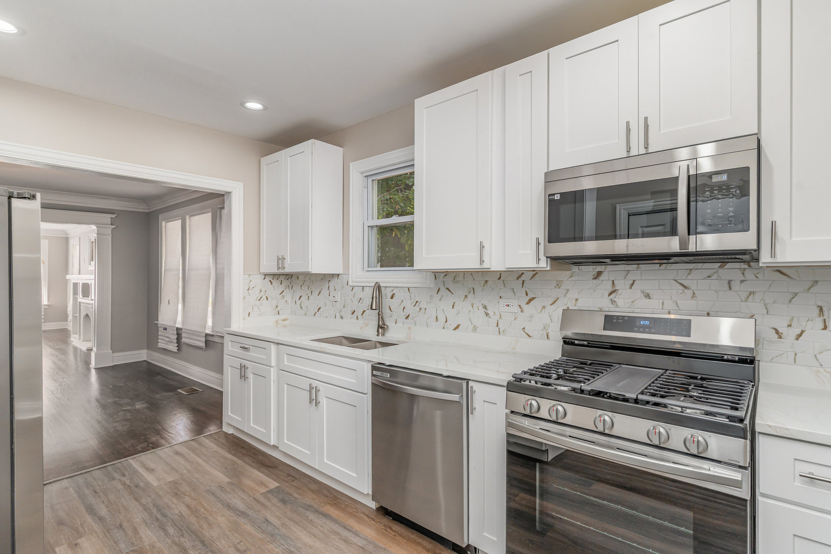 626 W 116th Place