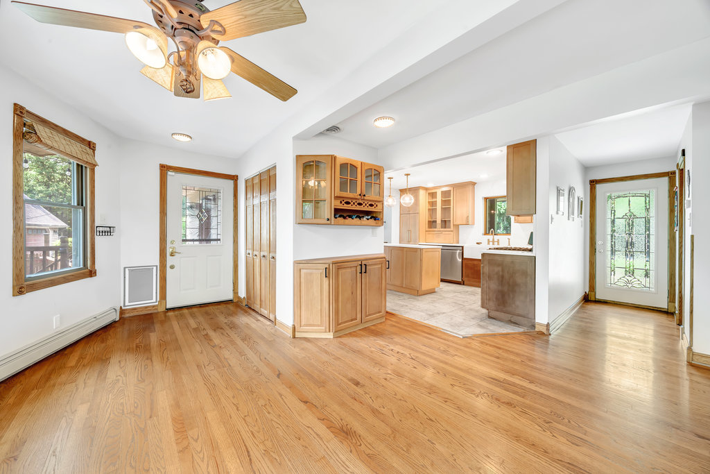 19W681 109th Street