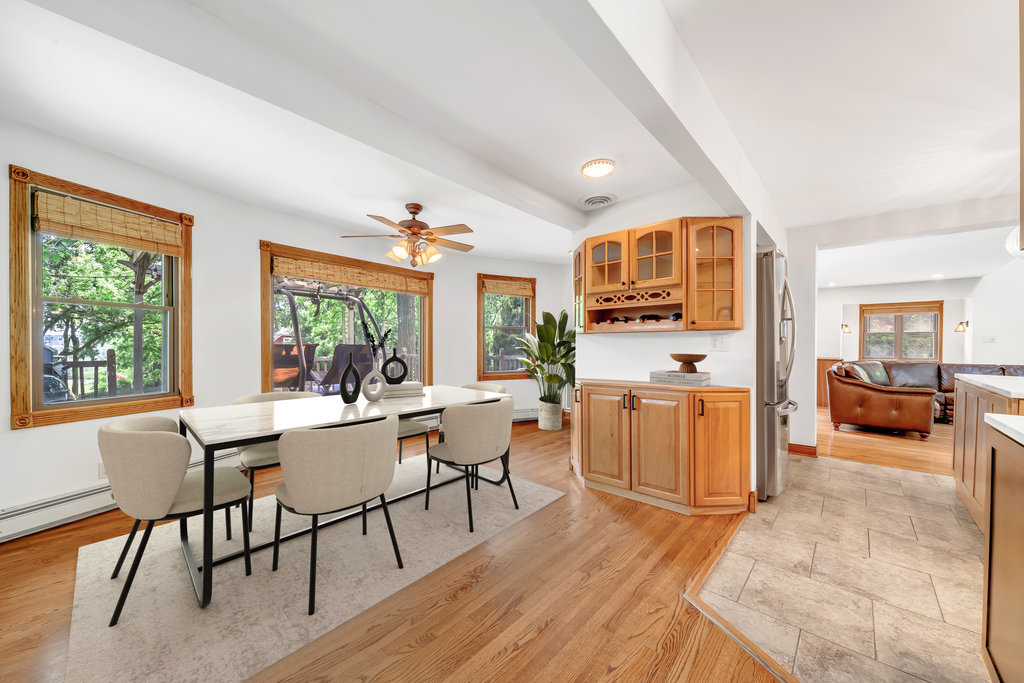 19W681 109th Street