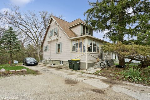 228 E 55th Street Westmont IL 60559