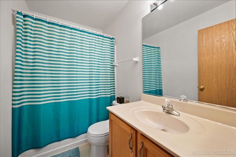 Tiny photo for 1296 Yellowpine Drive, Aurora, IL 60506 (MLS # 12508318)