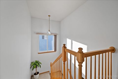 Tiny photo for 1296 Yellowpine Drive, Aurora, IL 60506 (MLS # 12508318)