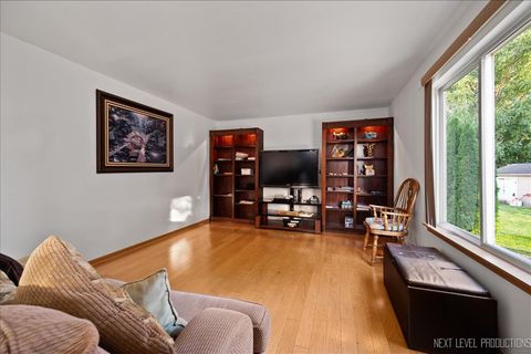 Tiny photo for 1296 Yellowpine Drive, Aurora, IL 60506 (MLS # 12508318)