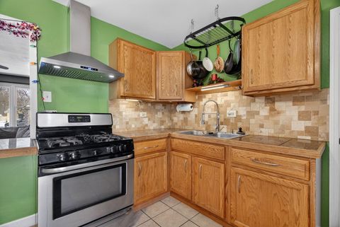 Tiny photo for 2550 Garden Court, Joliet, IL 60435 (MLS # 12517041)