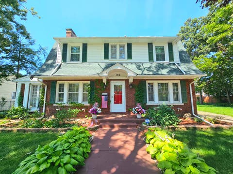 Photo of 186 N Du Bois Avenue, Elgin, IL 60123 (MLS # 12692707)