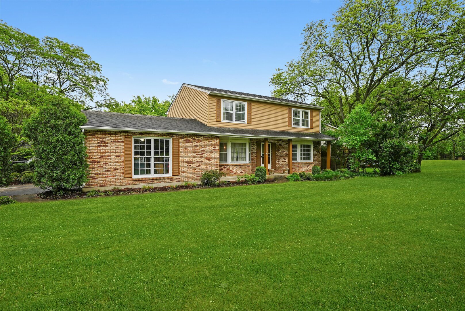 1136 S Naper Boulevard