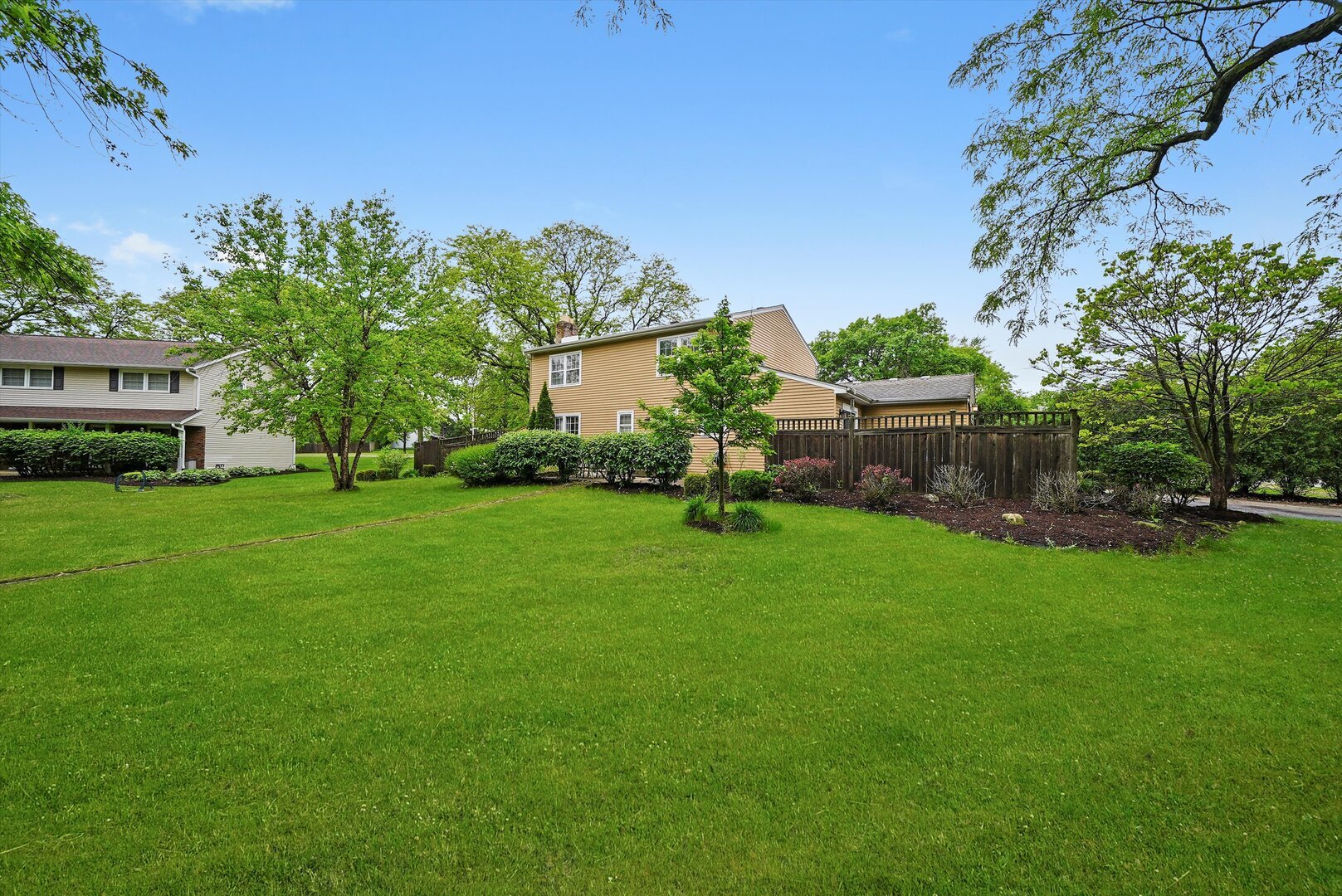1136 S Naper Boulevard