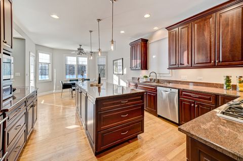 Tiny photo for 15W749 79th Street, Burr Ridge, IL 60527 (MLS # 12493089)