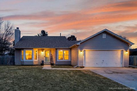 Tiny photo for 3728 Pebble Creek, McHenry, IL 60050 (MLS # 12575798)