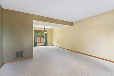 Tiny photo for 322 Chesapeake Lane, Bloomingdale, IL 60108 (MLS # 12727445)
