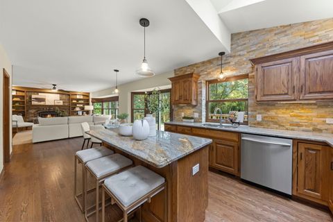 Tiny photo for Warrenville, IL 60555 (MLS # 12518024)