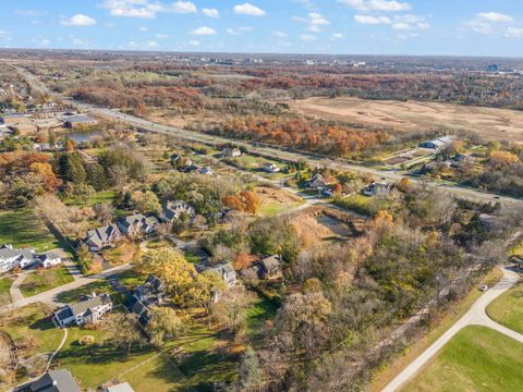 Tiny photo for Warrenville, IL 60555 (MLS # 12518024)