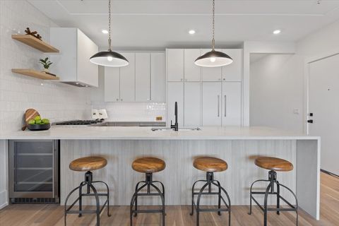 Tiny photo for Chicago, IL 60625 (MLS # 12468598)