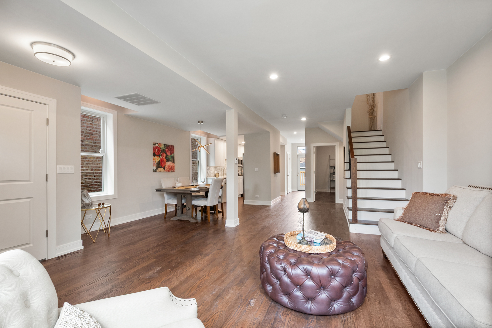 3540 W Evergreen Avenue
