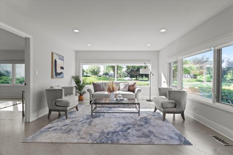 Tiny photo for 1912 Midwest Club Parkway, Oak Brook, IL 60523 (MLS # 12518373)