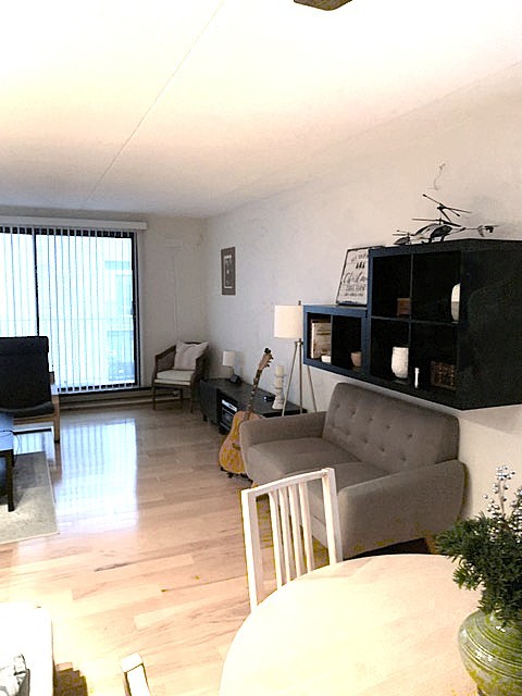 9078 W Heathwood Drive 5N