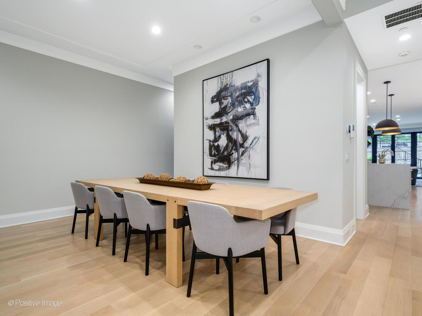 1438 N Dearborn Street