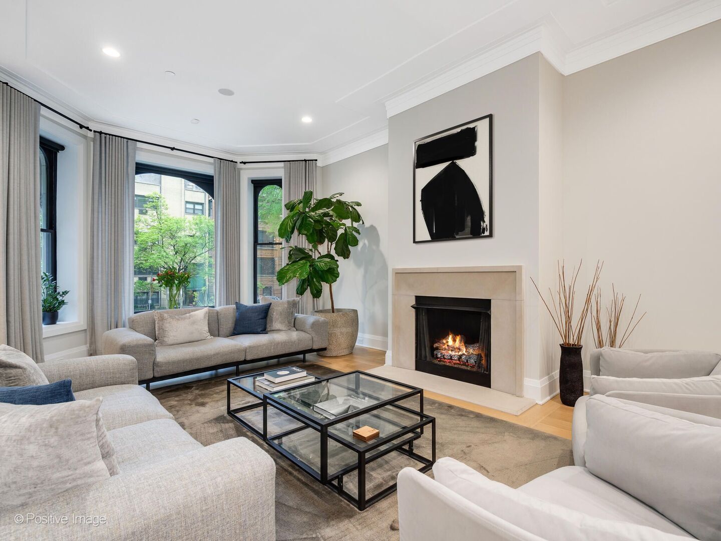 1438 N Dearborn Street