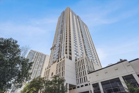 Photo of 1122 N CLARK Street #1403, Chicago, IL 60610 (MLS # 12493743)