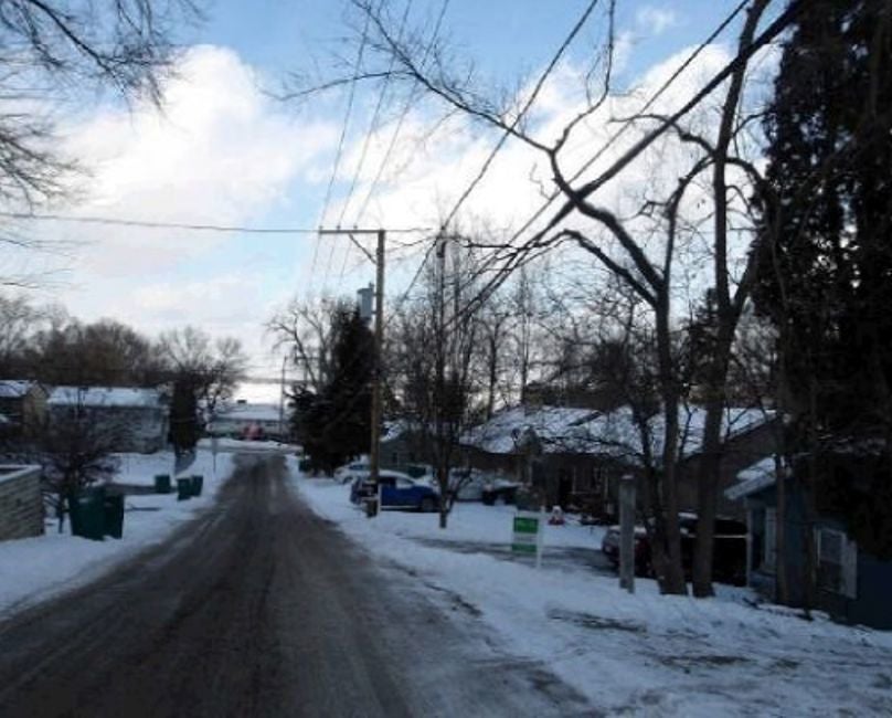 8 Highview Avenue