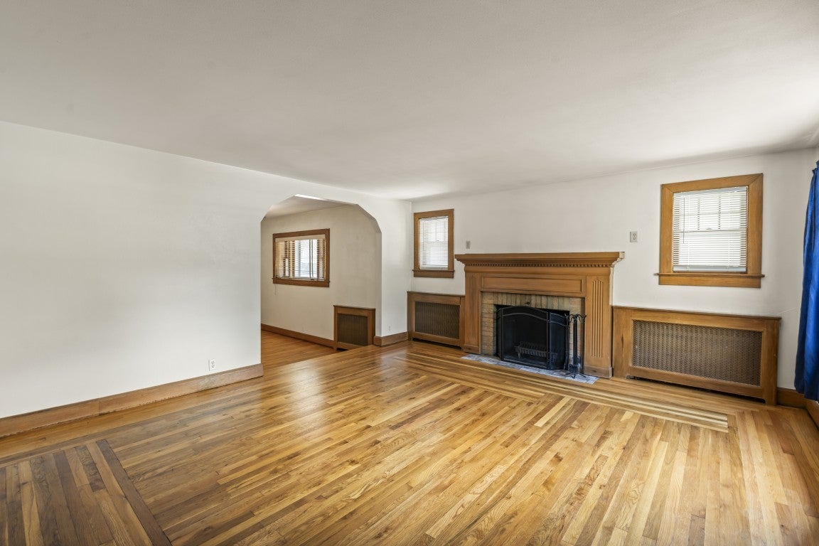253 RIVER Lane