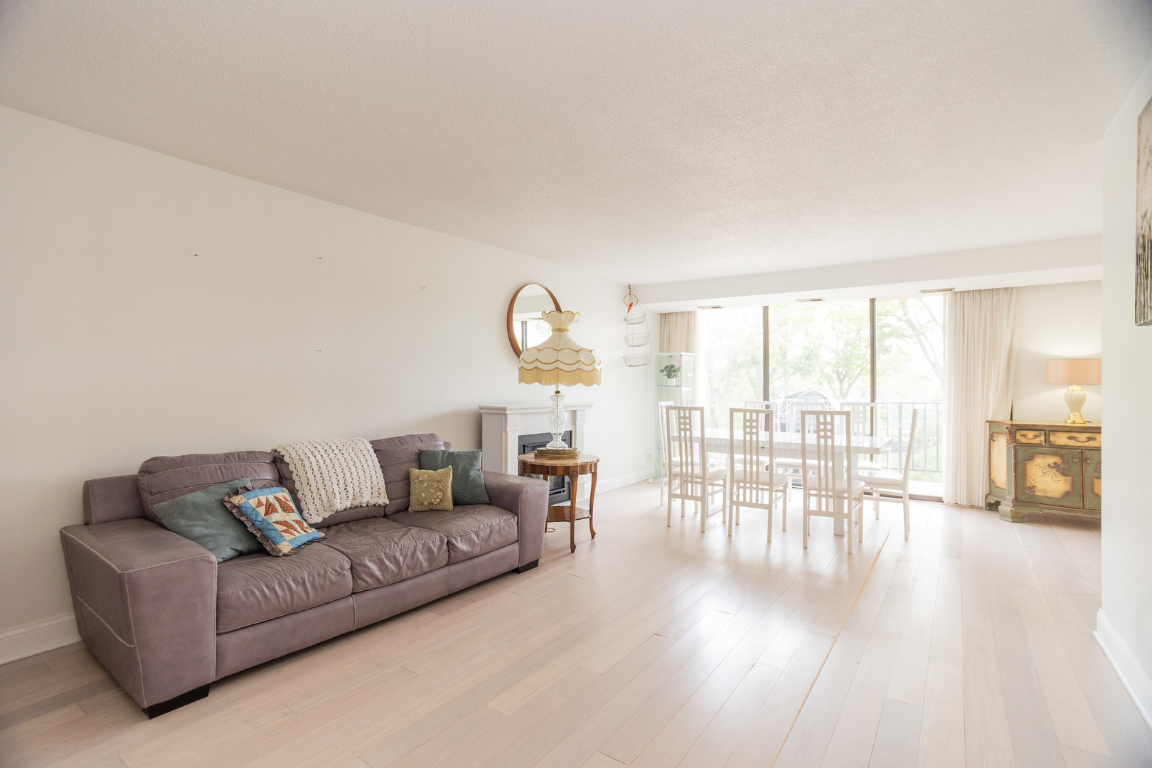 2 S Atrium Way 208