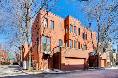 Tiny photo for 1310 S Federal Street #B, Chicago, IL 60605 (MLS # 12571435)