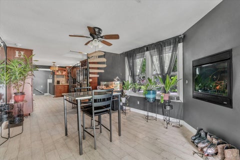 Tiny photo for 631 2nd Street, Buffalo, IA 52728 (MLS # 12674218)