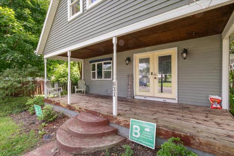 Tiny photo for 631 2nd Street, Buffalo, IA 52728 (MLS # 12674218)